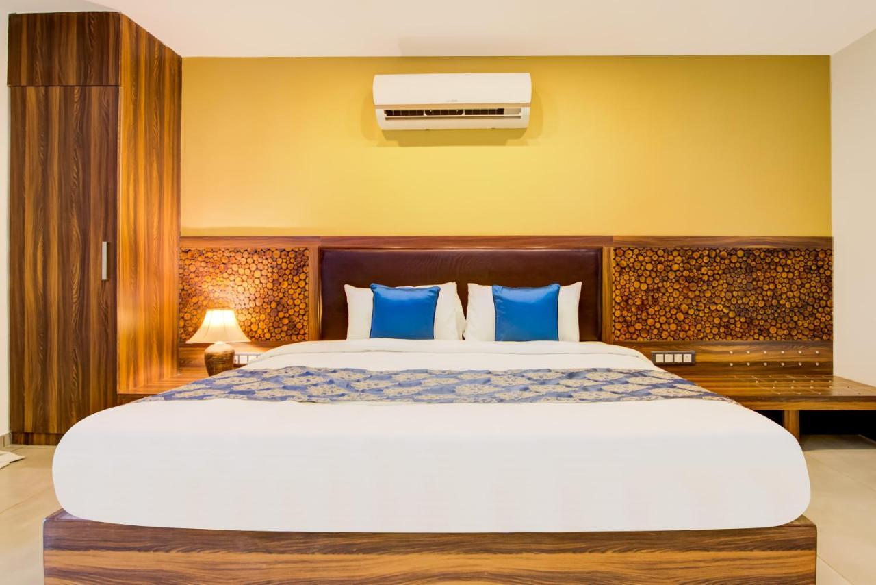 Club Mahindra Netrang Hotel Bagian luar foto