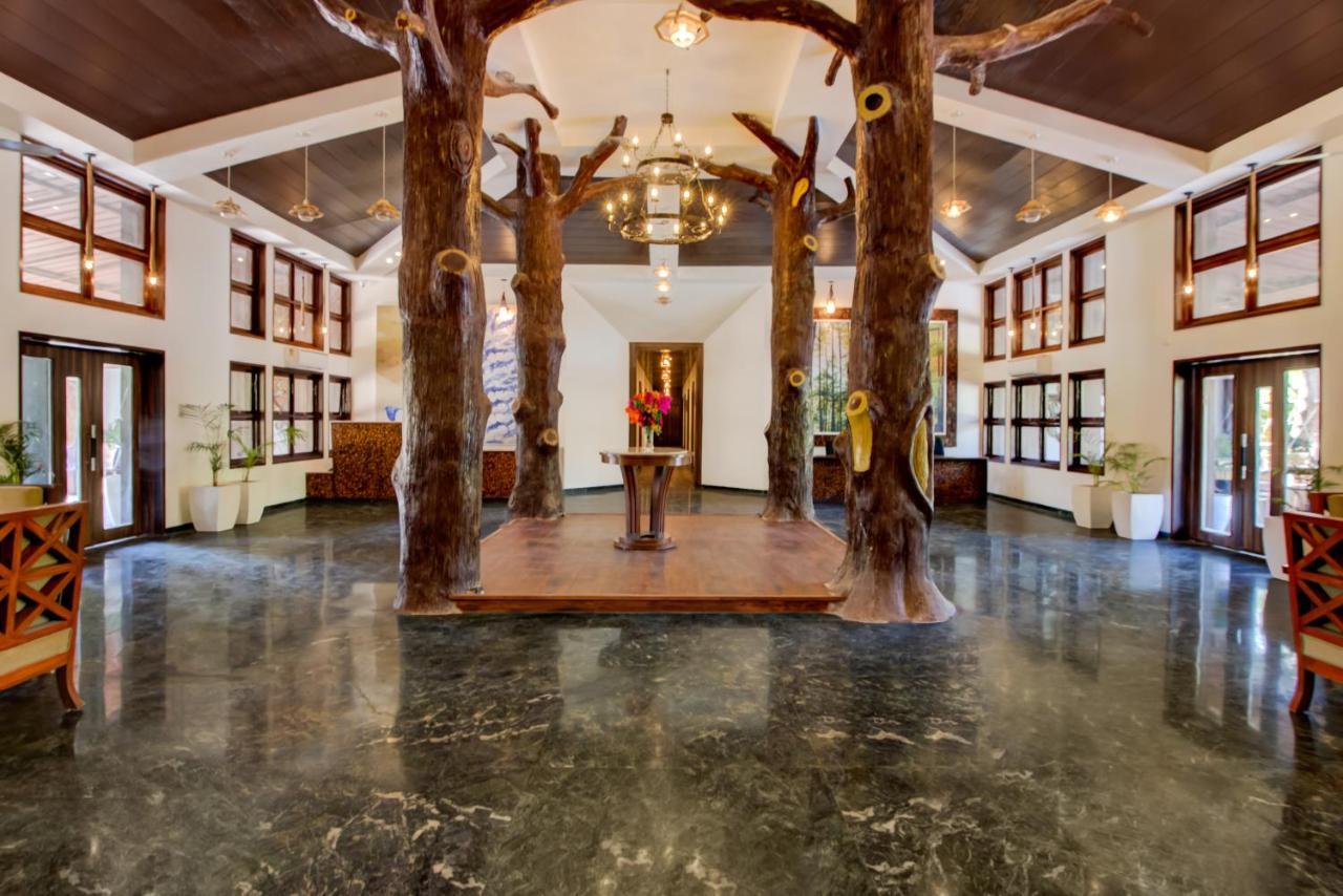 Club Mahindra Netrang Hotel Bagian luar foto