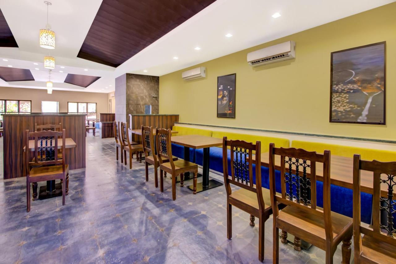 Club Mahindra Netrang Hotel Bagian luar foto